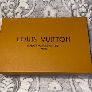 Louis Vuitton hat
